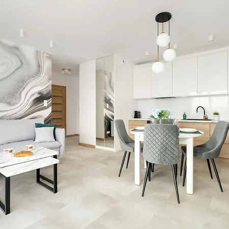 Modern With Ac Near Malta By Renters شقة