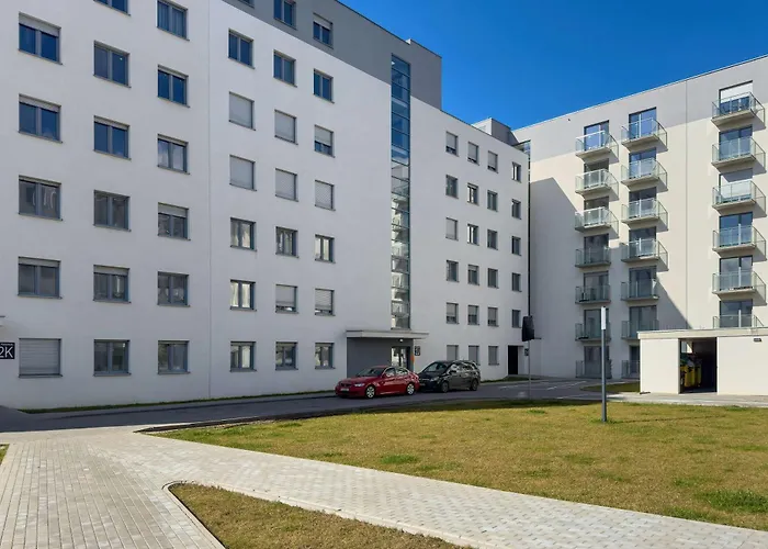 Modern With Ac Near Malta By Renters Poznań